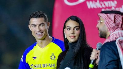 Cristiano Ronaldo Lamar Kekasihnya