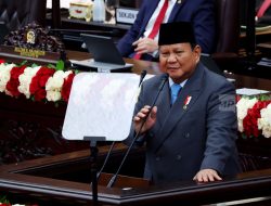 Prabowo Sebut Tuntutan untuk Tarik Mundur TNI Debatable