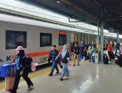 Penumpang KA Tembus 1,76 Juta Saat Nataru, Ini 10 Kereta Paling Favorit