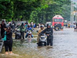 Update Banjir Jakarta Sabtu Pagi 90 RT dan 9 Ruas Jalan Masih Tergenang