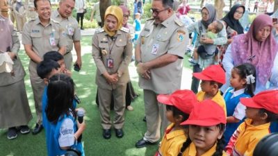 Rano Karno Kerja Bakti