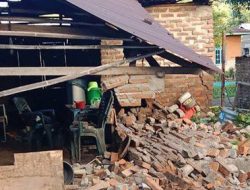 Diguncang Gempa Rumah Warga 4 Desa di Pulau Solor NTT Rusak